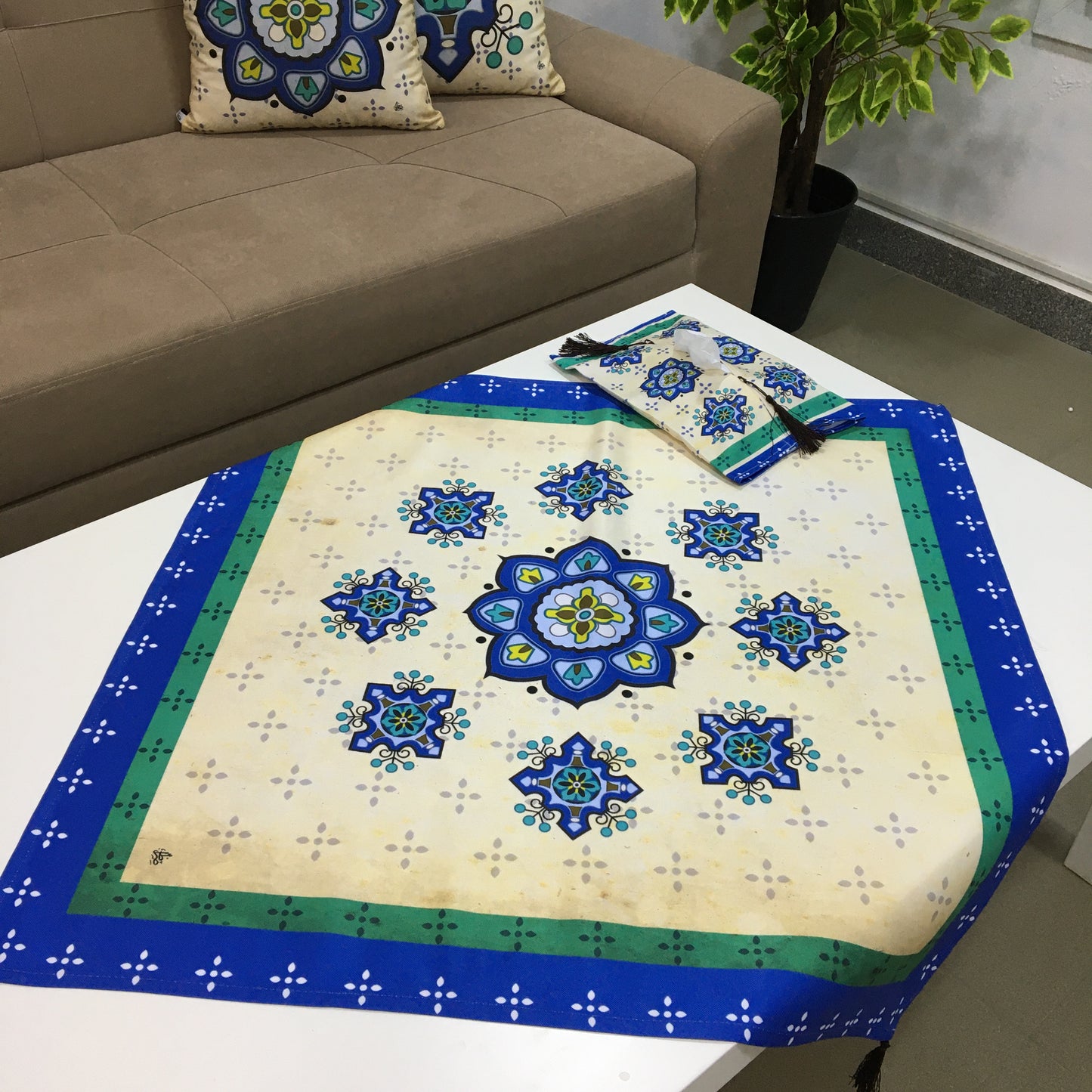 Table-cover 15233