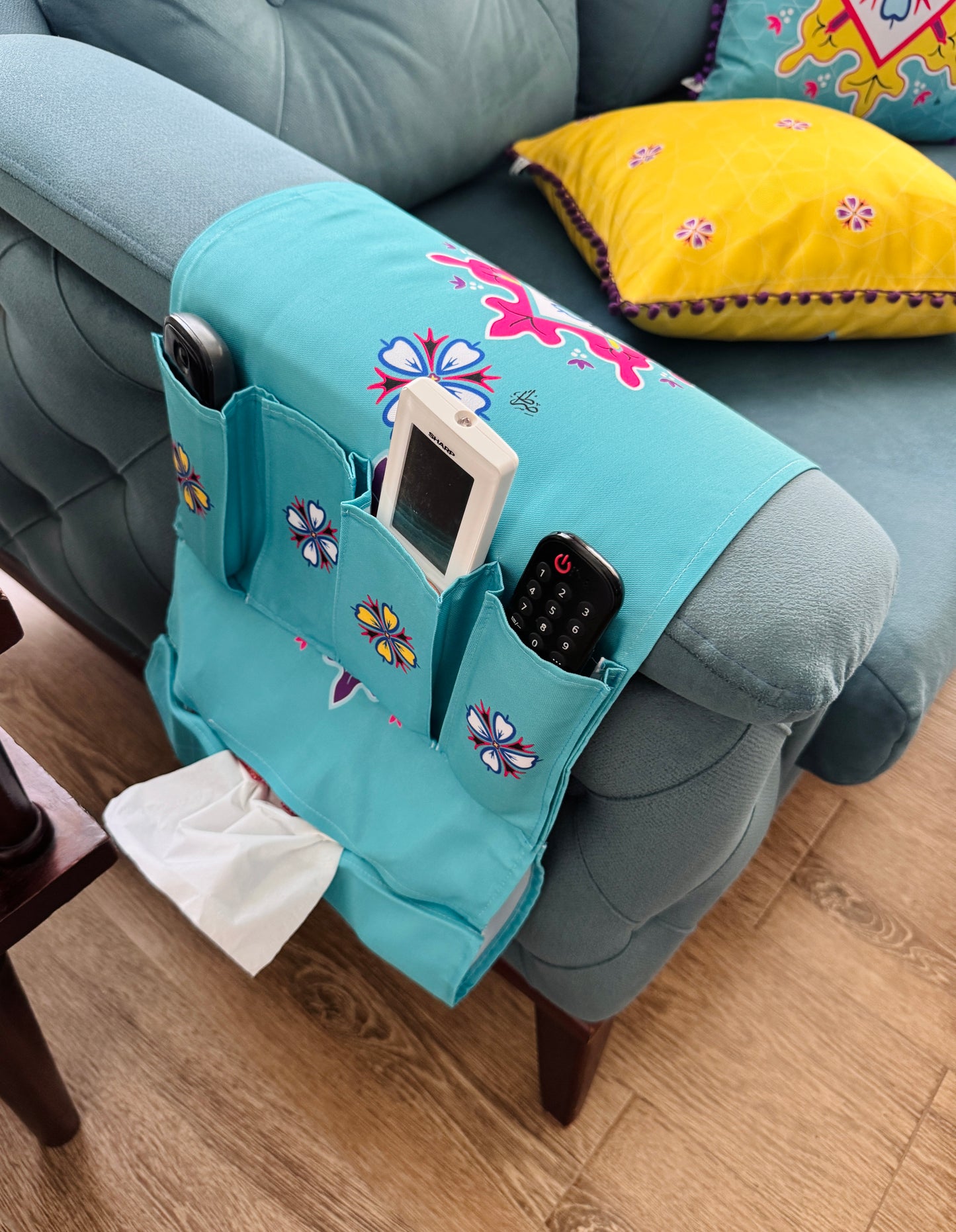 Remote holder-15246