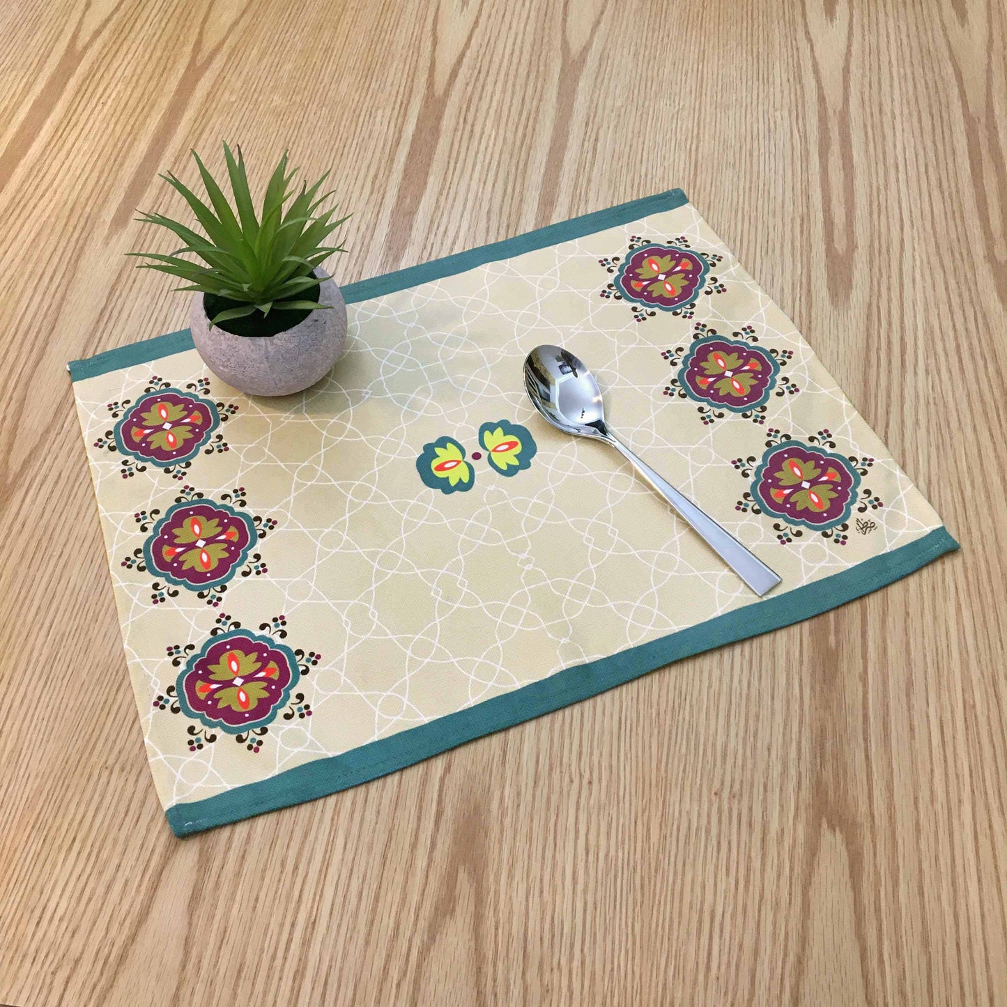Place-mat 15248