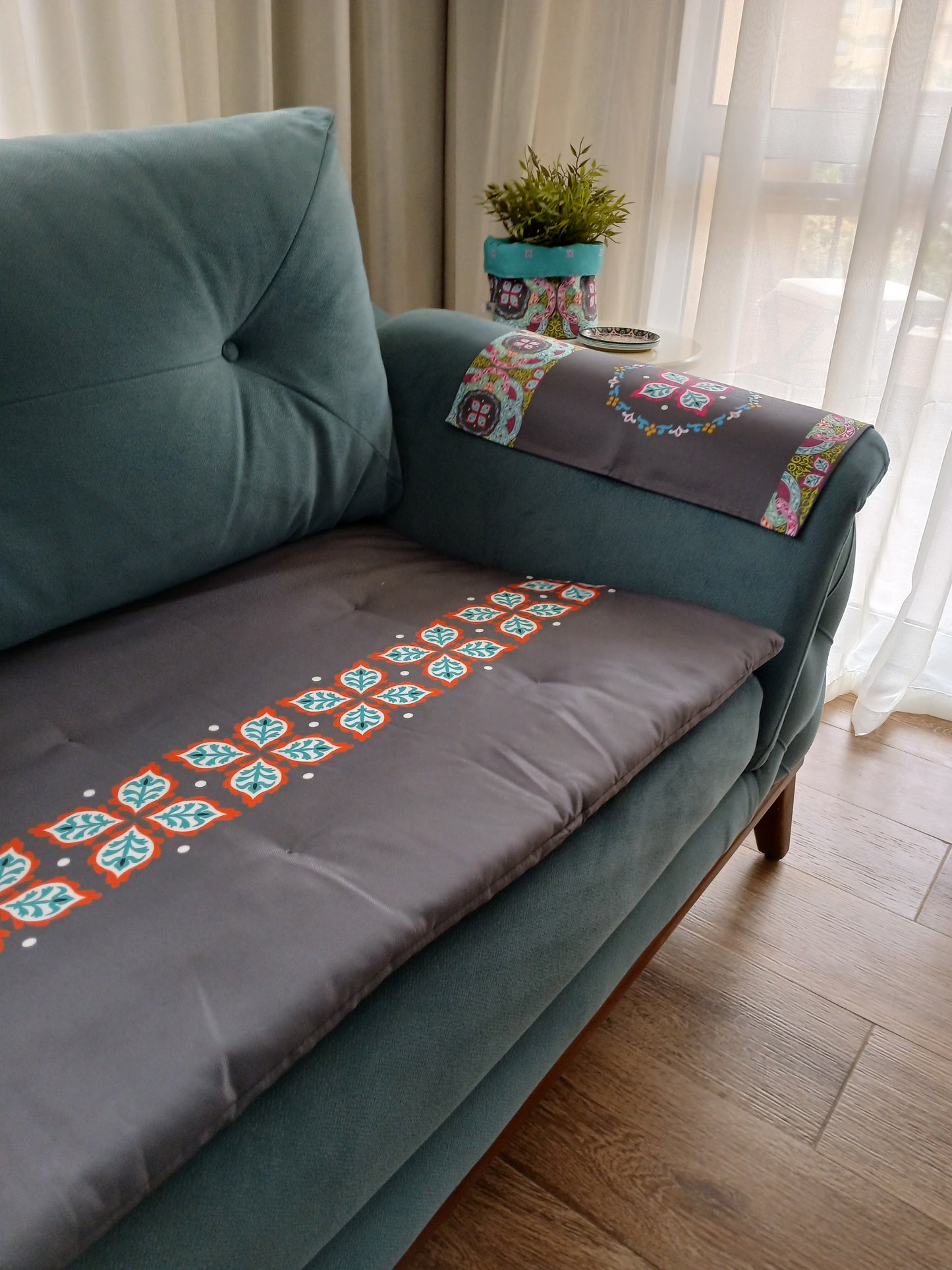 Padded cover 15232