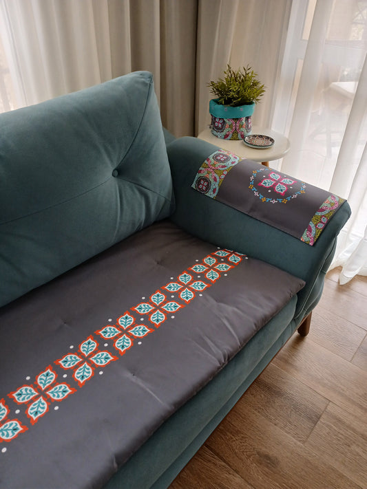 Padded cover 15232